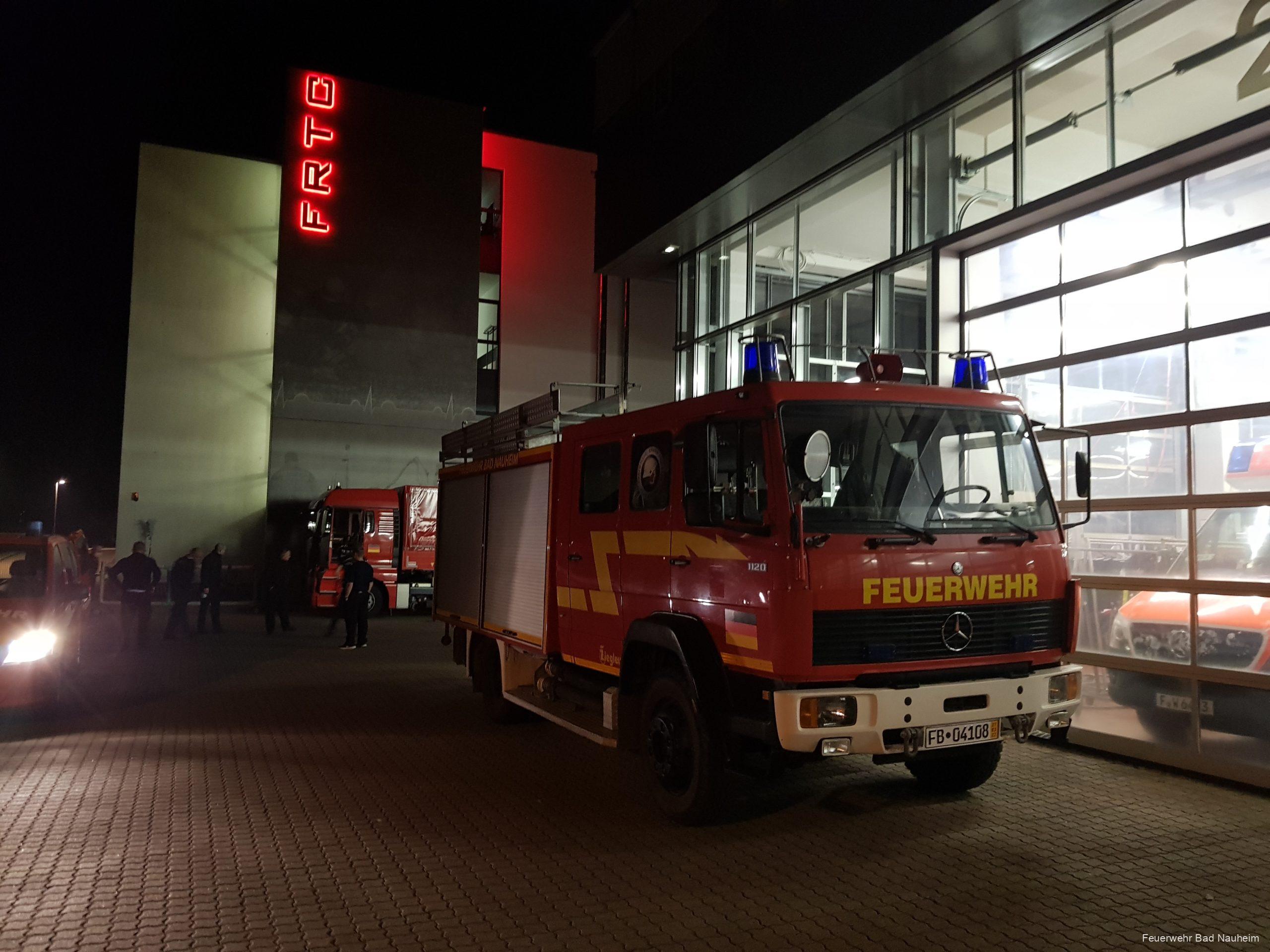 Treffen am Katastrophenschutzlager in FFM zur Abfahrt am Freitagabend