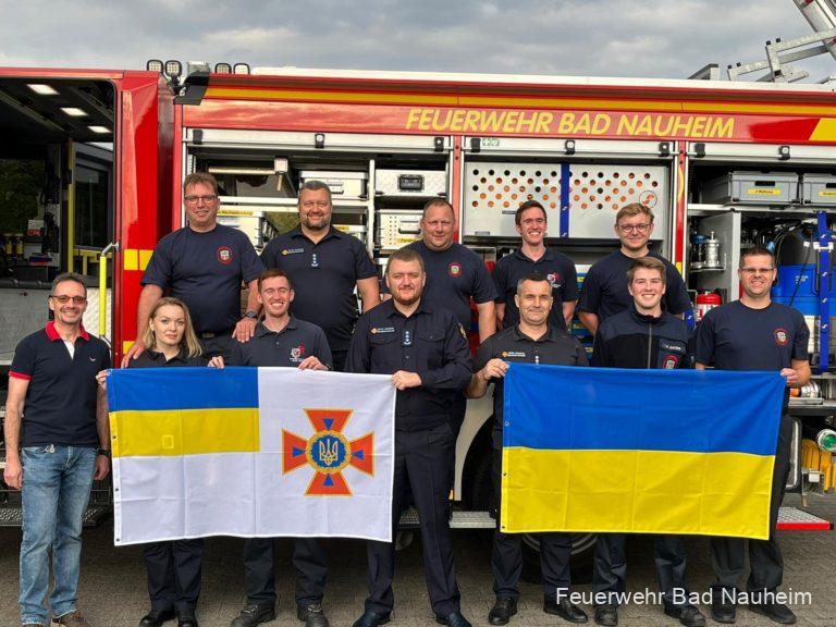 Read more about the article Ukrainische Feuerwehrleute zu Besuch in Bad Nauheim