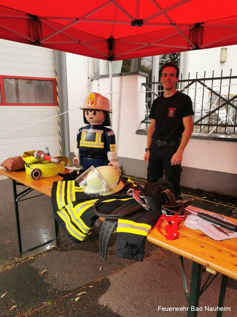 Mehr über den Artikel erfahren Infostand der Jugendfeuerwehr auf dem Steinfurther Dorffest