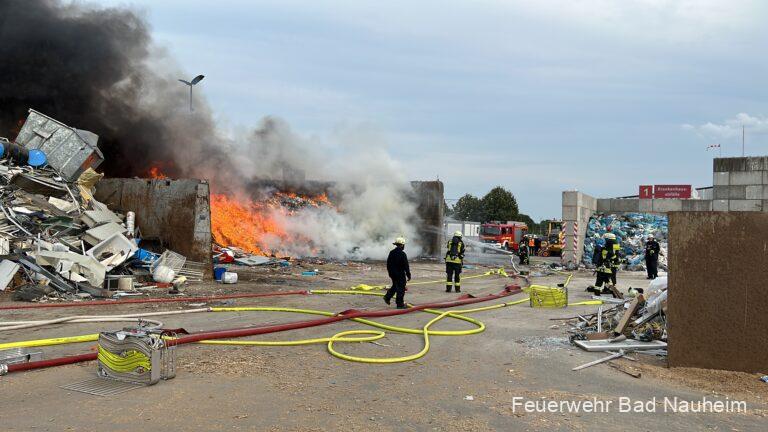 Mehr über den Artikel erfahren Brand auf Mülldeponie