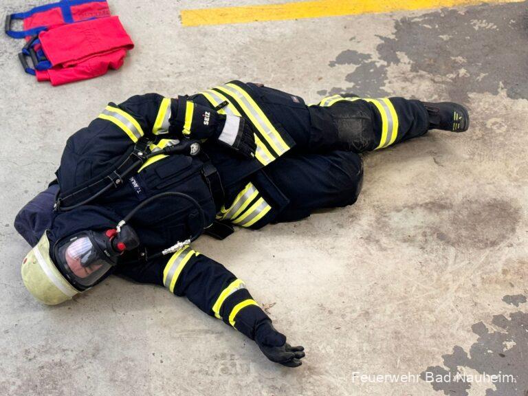 Mehr über den Artikel erfahren Übung: Atemschutznotfall